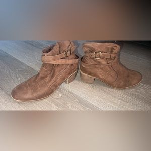 Slouch ankle booties
